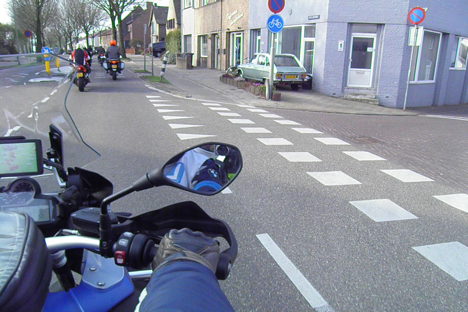 Motorrijbewijspoint Oud-Beijerland theorie cursus online
